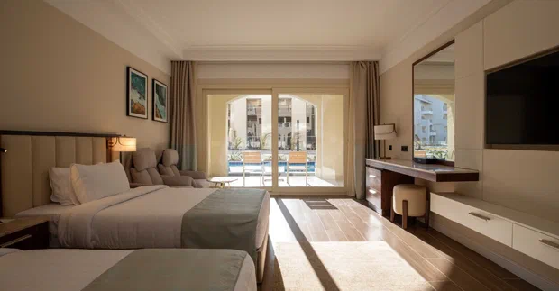 SRNTY Hotels & Resorts